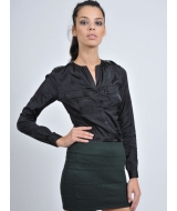 атласная черная блузка  в стиле миллитари, с длинным рукавом