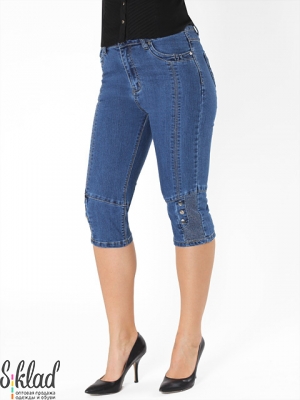 женские джинсовые капри синего цвета