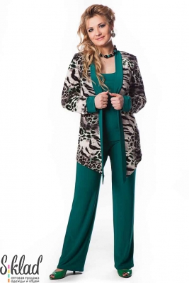 Комплект в зелёной гамме из кардигана с леопардовым принтом и блузки 