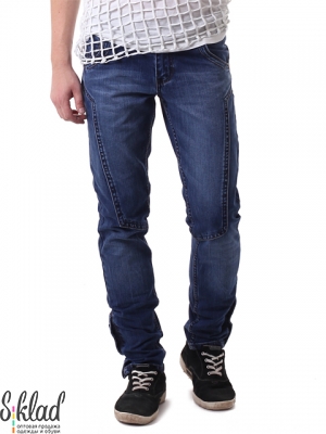 Мужские джинсы с декоративными швами 